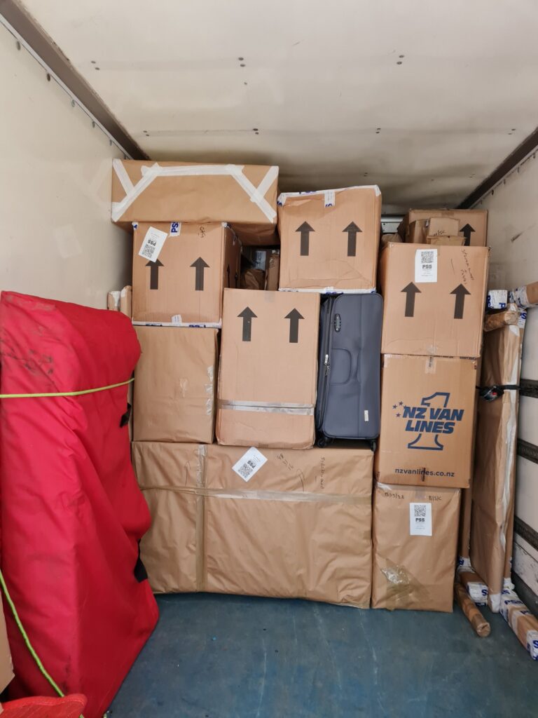 V & E Transport house removal
